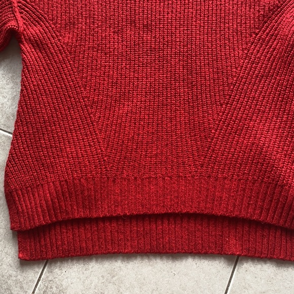 American Eagle Sweater - Picture 7 of 7